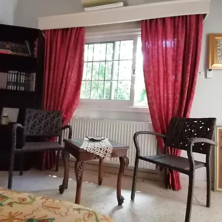 Appartamento Nirvana Arthouse 2km From Lca Center Larnaca