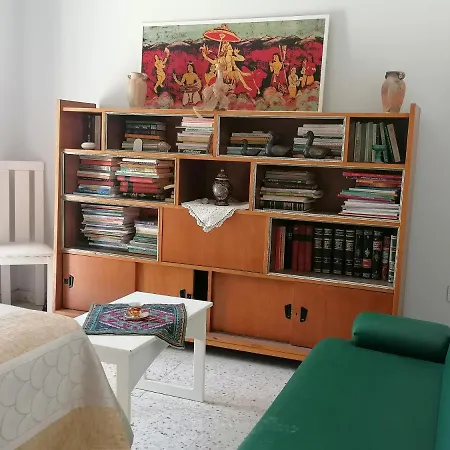 Nirvana Arthouse 2km From Lca Center Appartamento