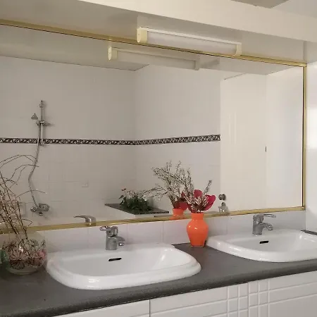 Appartamento Nirvana Arthouse 2km From Lca Center Larnaca